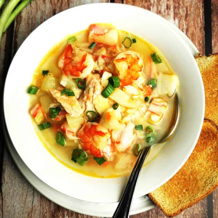 Simple Seafood Soup Recipe - Cre8 at Home